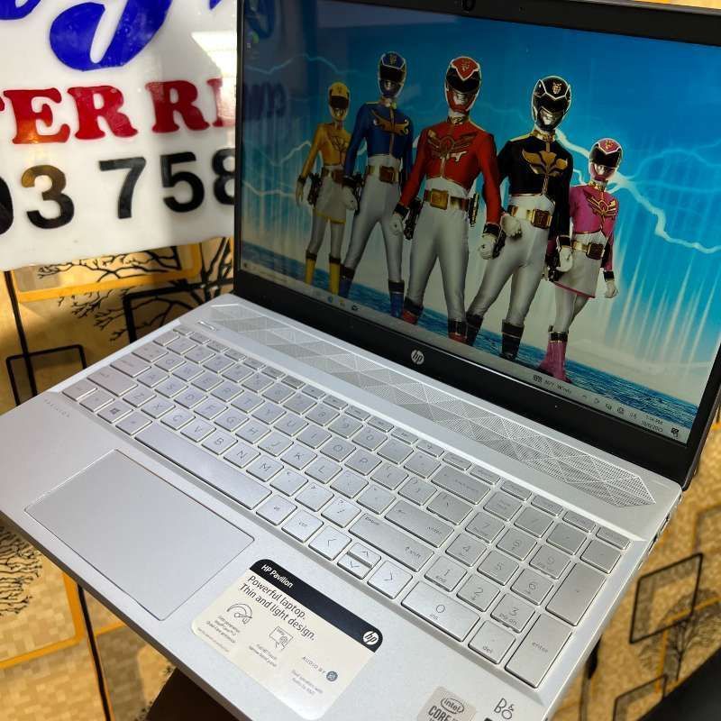 HP Pavilion Laptop 15-cs3xxx | Intel Core i7 (8CPUs) | 32GB RAM