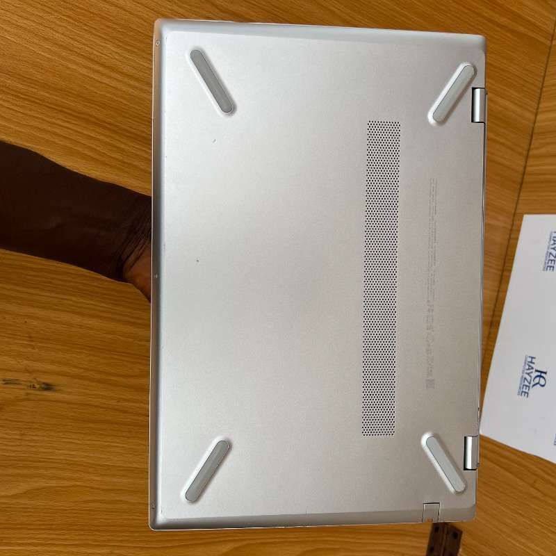 HP Pavilion Laptop 15-cs3xxx 【ジャンク】 s-l1200.jpg