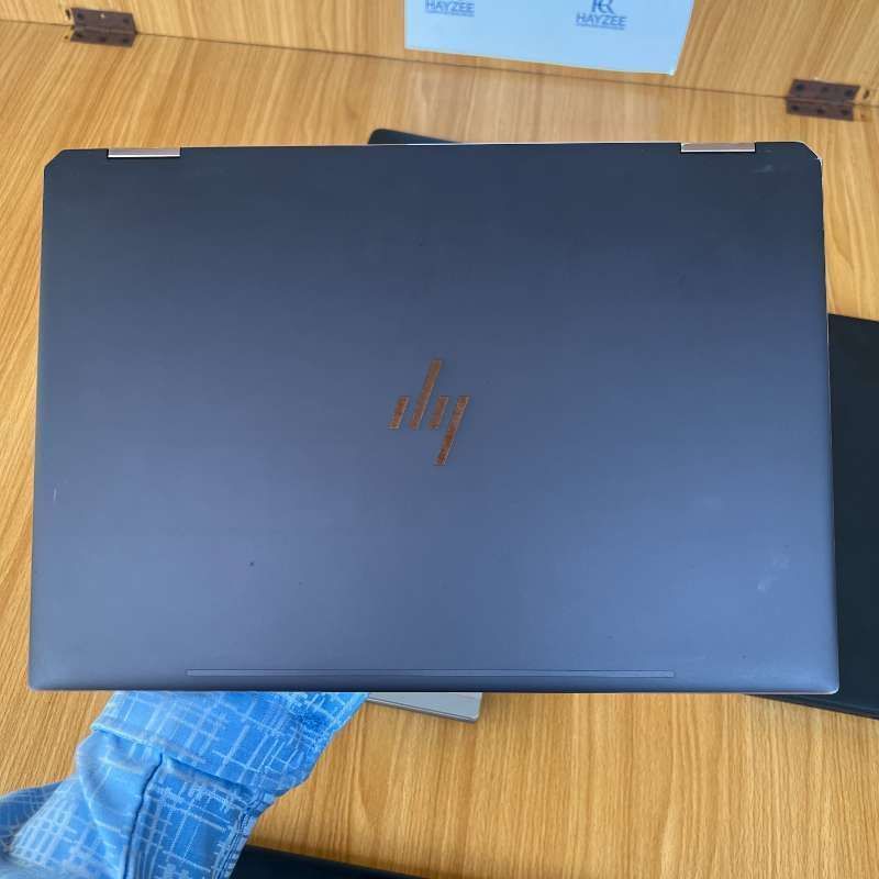Windowsノート本体 HP Spectre x360 Convertible 15-df1xxx HP Spectre X360 Convertible 15-df1xxx | Intel Core i7 (8CPUs
