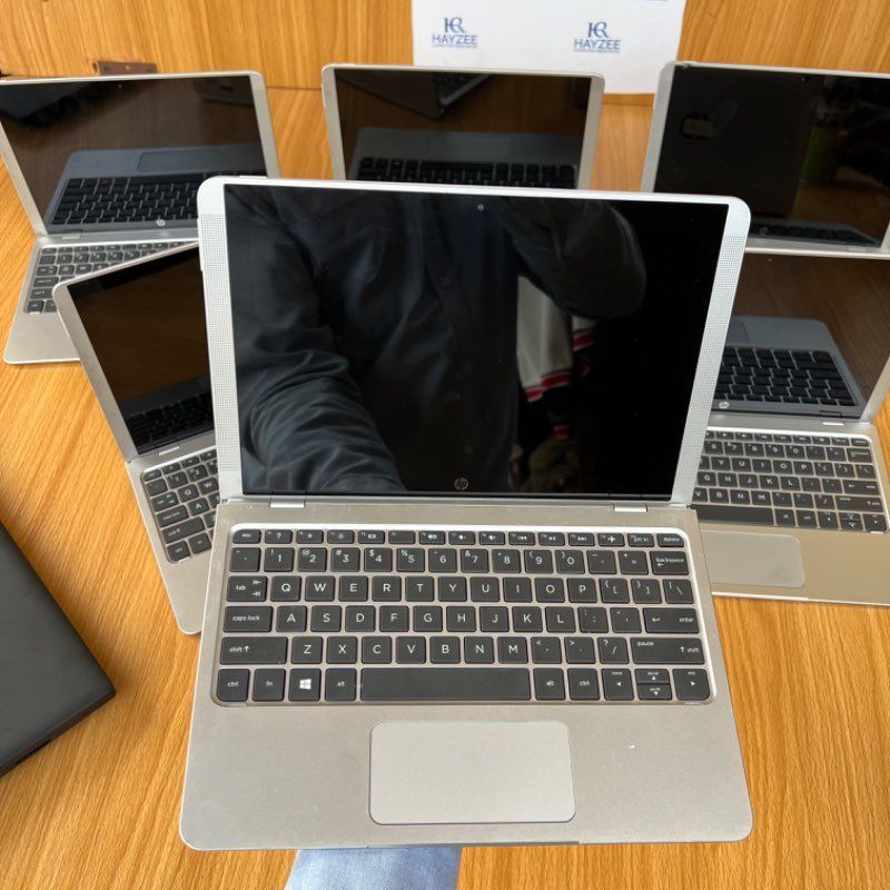 HP X2 210 G2 | Intel Atom (4 CPUs @1.4GHz) | 4GB RAM - 64GB