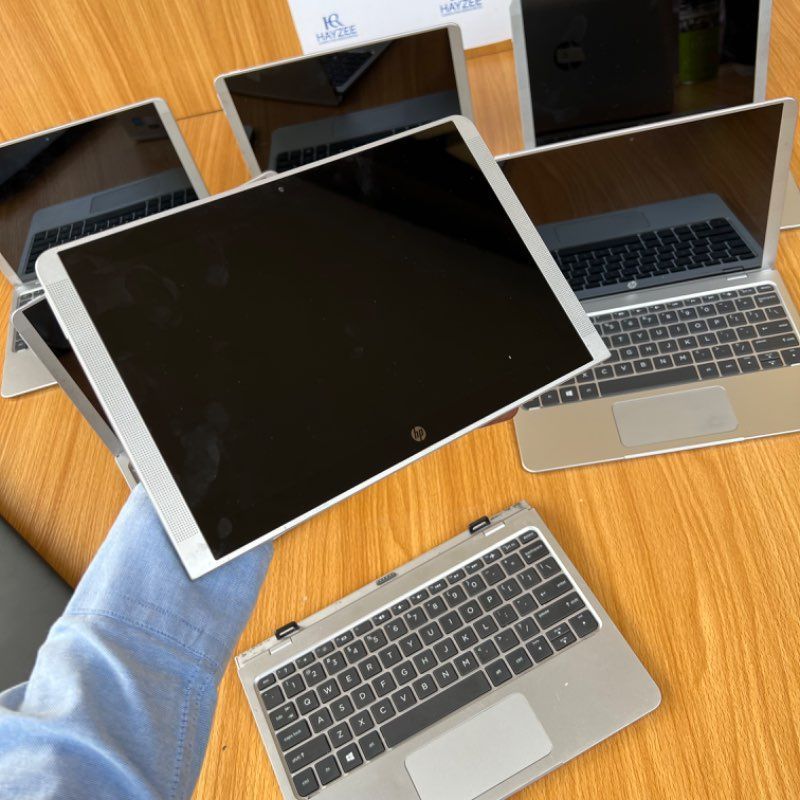 HP X2 210 G2 | Intel Atom (4 CPUs @1.4GHz) | 4GB RAM - 64GB SSD -