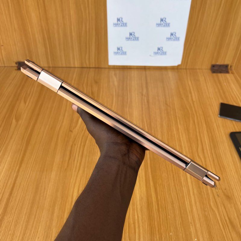 HP Spectre x360 Convertible ae0xx 純正マウス付 HP Spectre x360 Convertible ae0xx 純正マウス付 HP