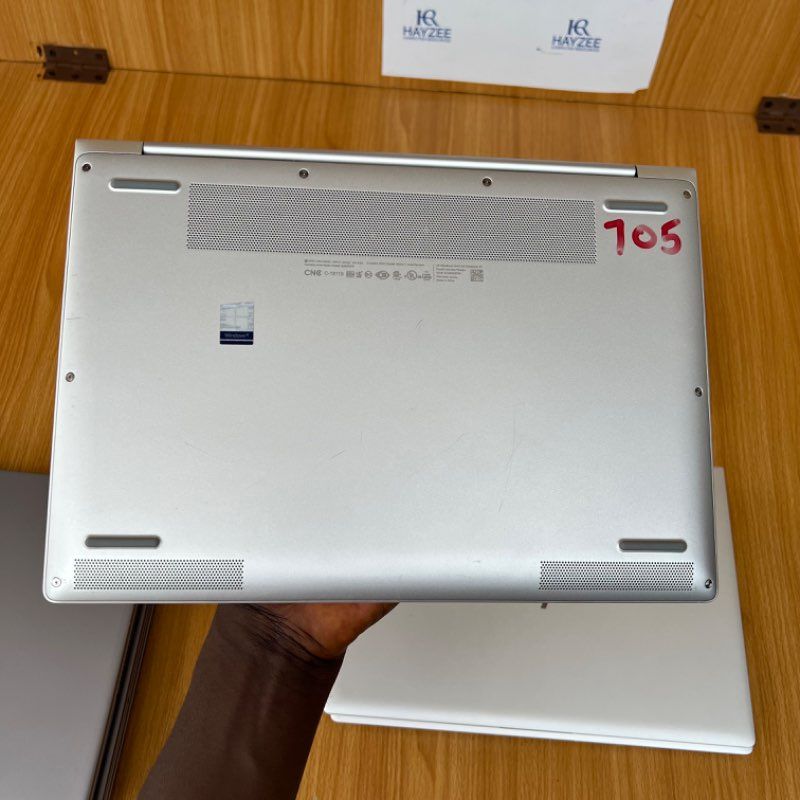 HP EliteBook 1040 G4 | Intel Core i7 (8 CPUs @2.9GHz) | 16GB
