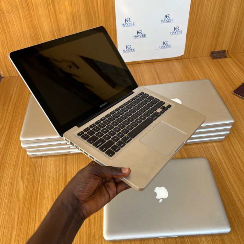 MacBook Air (13-inch, Mid 2012) 500 GB（Apple MacBook Pro9,2