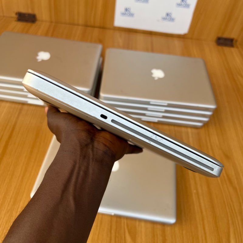 【美品】MacBookPro 2012 13-inch 2018 Apple MacBook Pro with 2.3GHz Intel Core i5 (13-inch