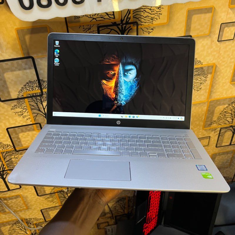 Hp Pavilion Laptop 15-cc1xx | Intel Core i7 (8CPUs @2.0GHz) | 16GB