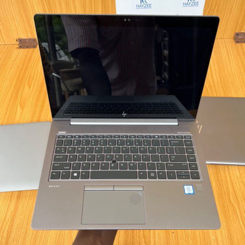 HP ZBook 14u G5 | Intel Core i7 (8CPUs @2.1GHz) | 32GB RAM - 1T