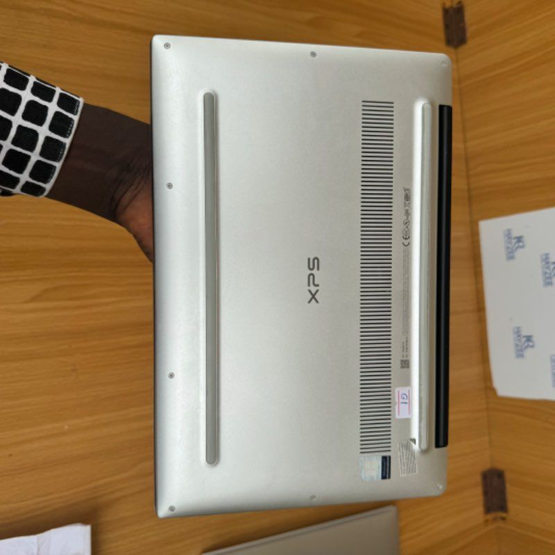 Dell XPS 13 9380 512gb 16gb 4k Officeあり Amazon.com: Dell XPS 13