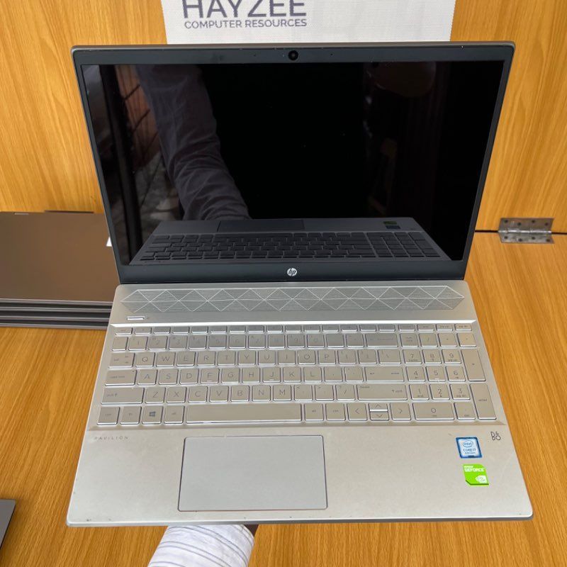 HP Pavilion Laptop 15-cs0xxx | Intel Core i7 (8CPUs @2.0GHz