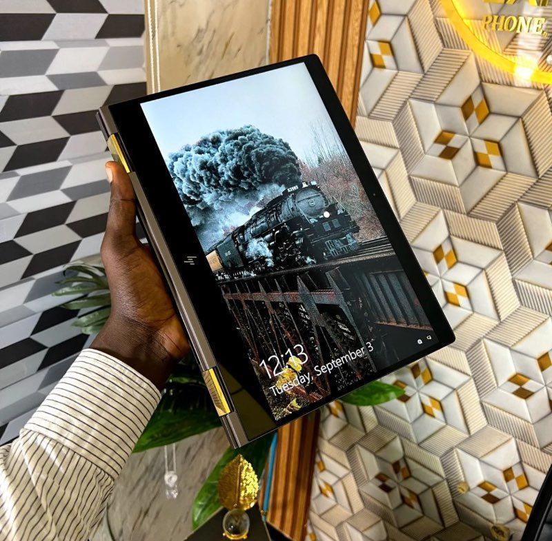 HP Spectre x360 Convertible 13-ae0xx | Intel Core i7 (8CPUs
