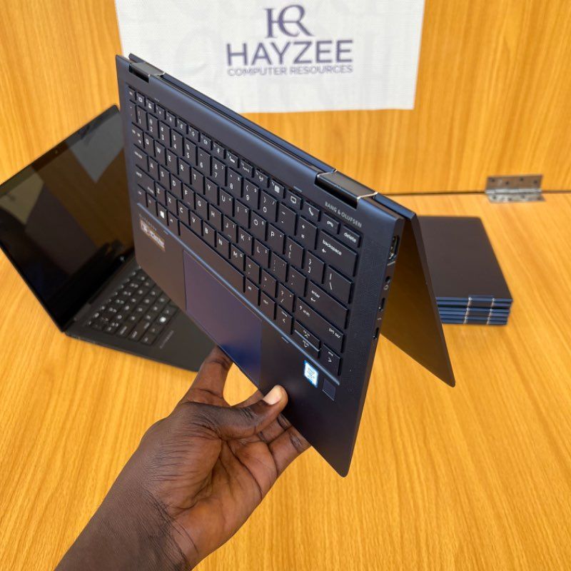 HP Elite Dragonfly | Intel Core i7 (8CPUs @2.1GHz) | 16GB RAM