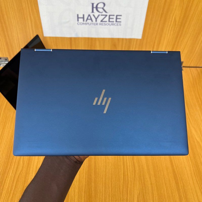 HP Elite Dragonfly | Intel Core i7 (8CPUs @2.1GHz) | 16GB RAM