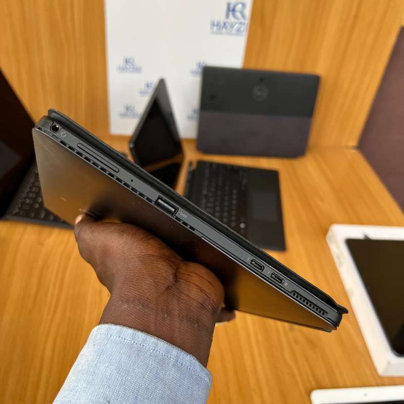 Dell Latitude 5290 2-in-1 | Intel Core i7 (8CPUs @2.1GHz) | 16GB