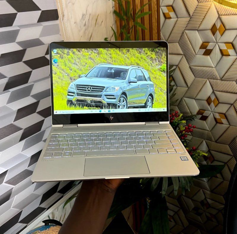 HP Spectre x360 Convertible 13-ac0XX 【公式通販】