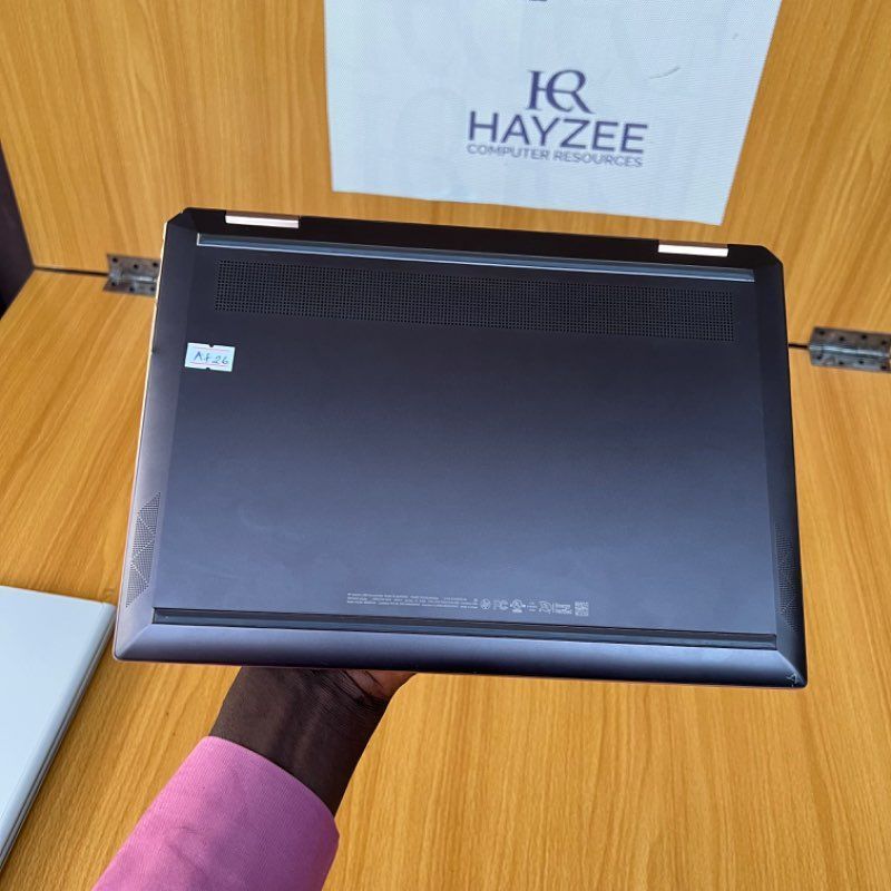 HP Spectre x360 Convertible 13-ap本体 HP Spectre x360 13