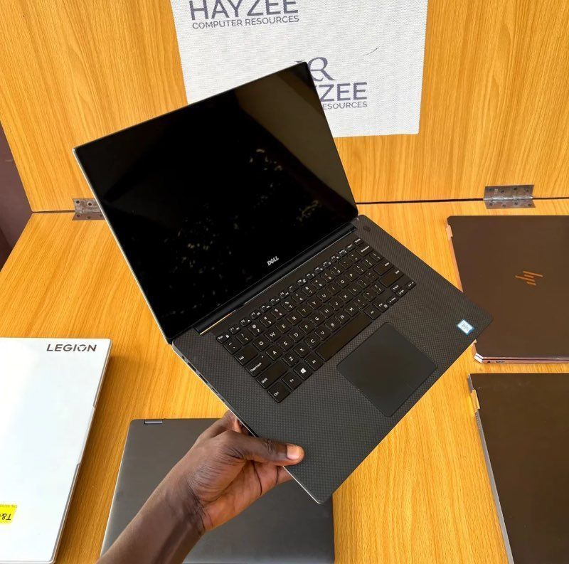 クリエータ ゲーミングに Dell Precision 5520 i7 DELL Precision 5520 Core i7 7th Gen Review #dell5520 - YouTube