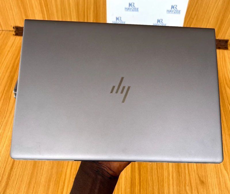 Hp Zbook 14u G6 | Intel Core i7 (8CPUs @2.0GHz) | 16GB RAM
