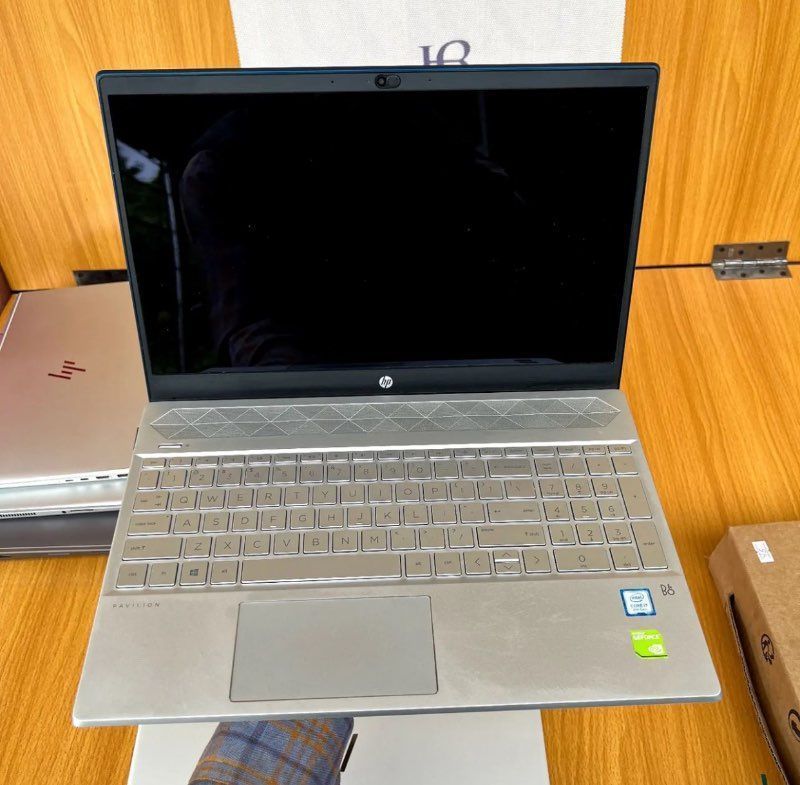HP Pavilion Laptop 15-cs0xxx | Intel Core i7 (8CPUs @2.0GHz