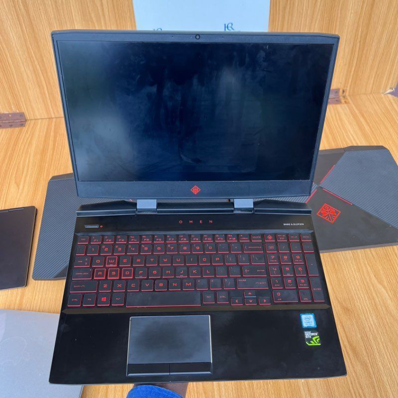 OMEN by HP Laptop 15-dc0xxx | Intel Core i7 (12CPUs @2.2GHz