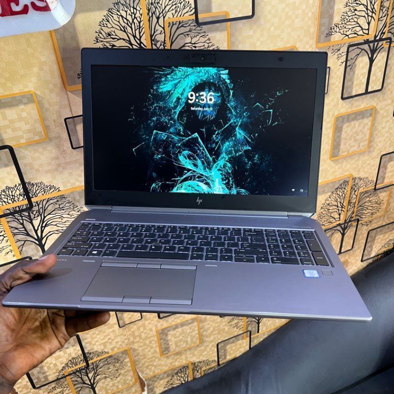 HP ZBook 15 G5 | Core i7 第8世代 | 512 GB HP ZBook 15 G5 Intel Core i7 8th Gen 32GB RAM 512GB SSD 15.6