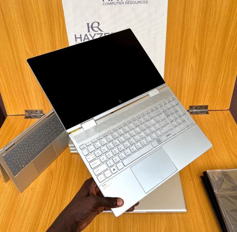 【HP　ENVY x360 Convertible 15-dr 1xxx】 HP Envy X360 Convertible 15m-ed1xxx | Intel Core i5 (8CPUs 2.4GHz