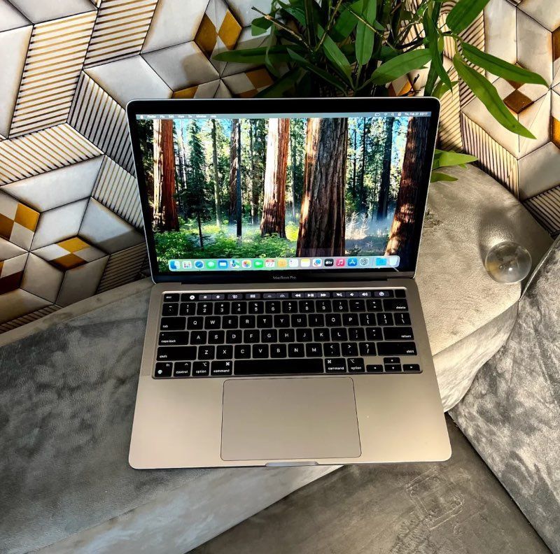 MacBook Pro (13-inch, M1, 2020) | Apple M1 Chip | 16GB RAM - 2TB SSD