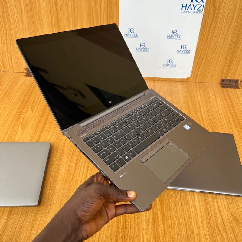 HP ZBook 14u G5 | Intel Core i7 (8CPUs @2.1GHz) | 32GB RAM - 1T