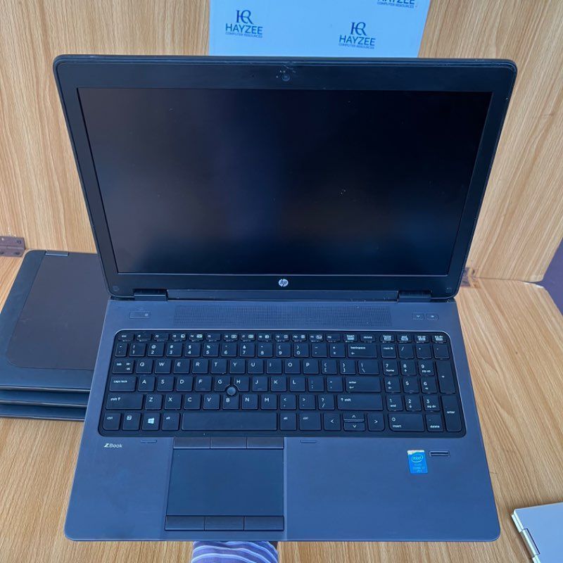 HP ZBook 15 G2 | Intel Core i7 (8CPUs @2.8GHz) | 16GB RAM - 750GB
