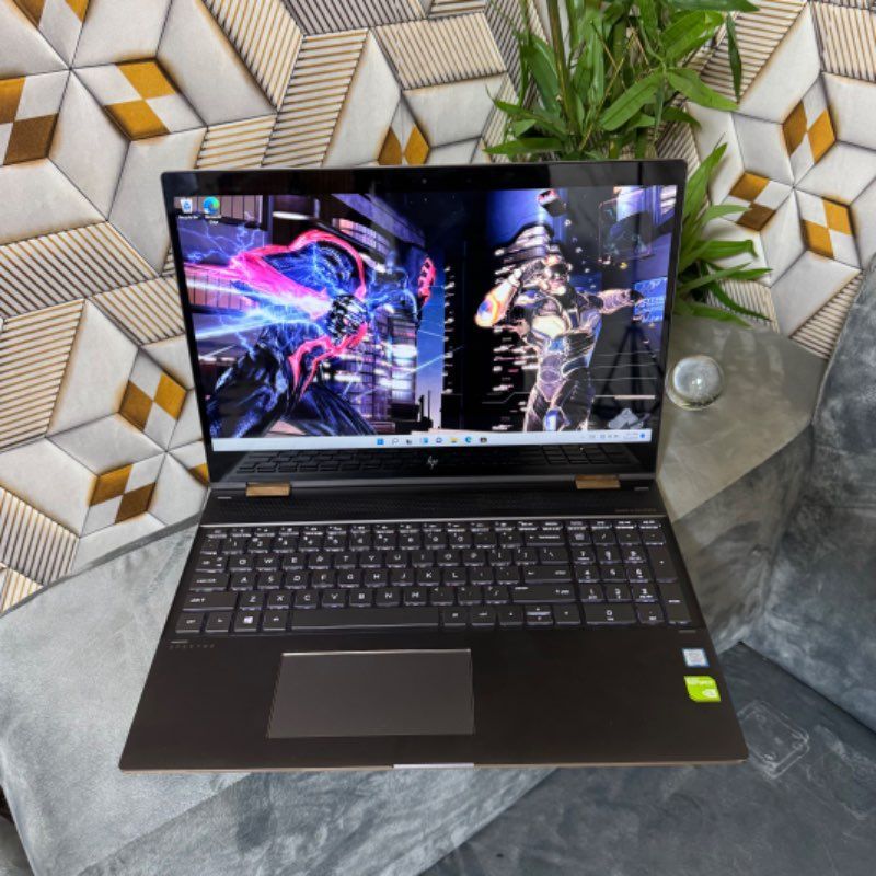 HP Spectre x360 Convertible 15-ch0xxx | Intel Core i7 (8CPUs @2.0