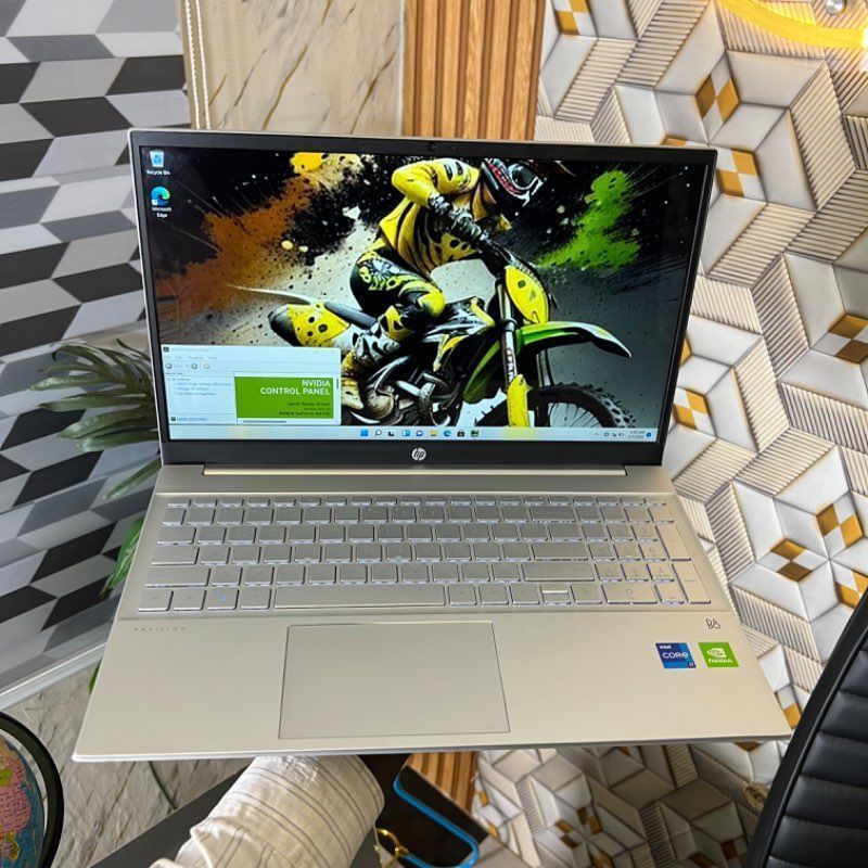HP Pavilion Laptop 15-eg1xxx | Intel Core i7 (8CPUs @2.9GHz HP Pavilion Laptop 15-eg1xxx | Intel Core i7 (8CPUs @2.9GHz