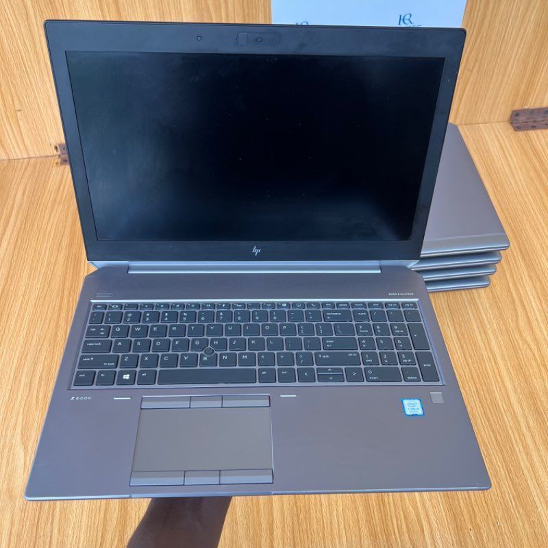 HP ZBook 15 G5 | Intel Core i9 (12CPUs @2.9 GHz) | 32GB RAM- 512GB