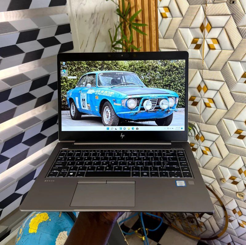 HP Zbook 14u G6 | Intel Core i7 (8CPUs @2.0GHz) | 16GB RAM - 512GB